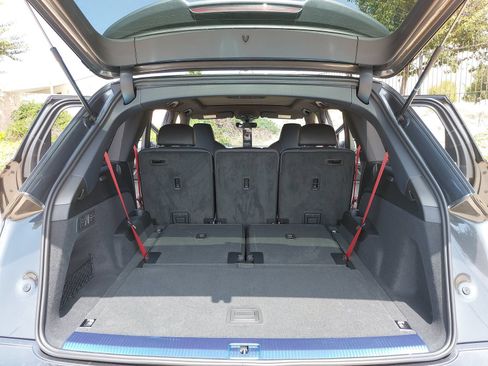 New 2026 Audi Q7 3.0T Prestige AWD/4WD image 14