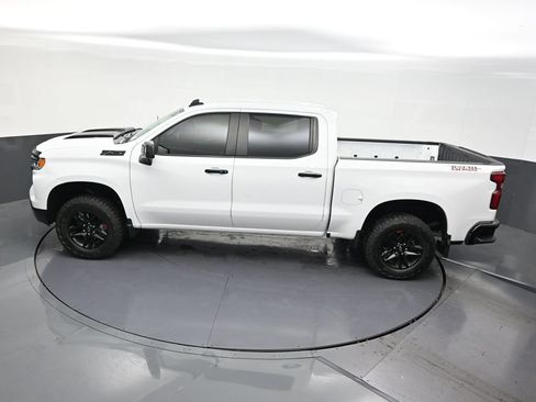 Used 2024 Chevrolet Silverado 1500 LT Trail Boss AWD/4WD image 16