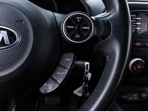 Used 2016 Kia Soul FWD image 18