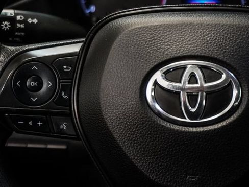 Used 2023 Toyota Corolla LE FWD image 14