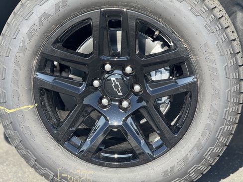 New 2026 Chevrolet Silverado 1500 Custom w/ Turbomax Blackout Package image 9