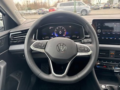 New 2026 Volkswagen Jetta SE FWD image 21