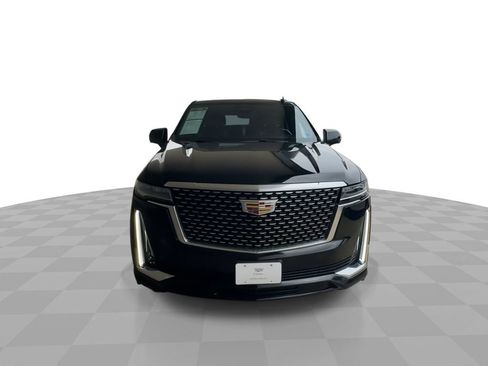 Certified 2022 Cadillac Escalade Premium Luxury AWD/4WD image 3