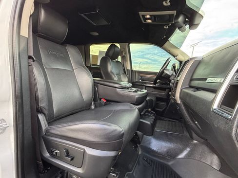 Used 2017 RAM 3500 Laramie w/ Convenience Group AWD/4WD image 22