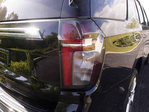 Used 2024 Chevrolet Tahoe High Country AWD/4WD image 40