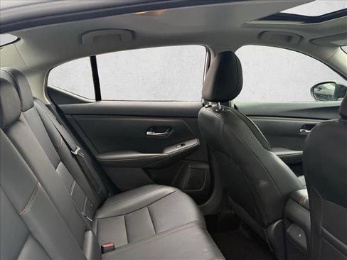 Used 2024 Nissan Sentra SR w/ SR Premium Package image 21