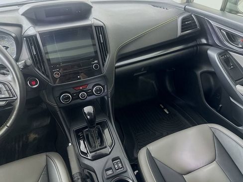 Used 2022 Subaru Crosstrek 2.5i Sport w/ Moonroof Package AWD/4WD image 19