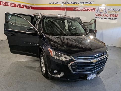 Used 2020 Chevrolet Traverse LT image 9