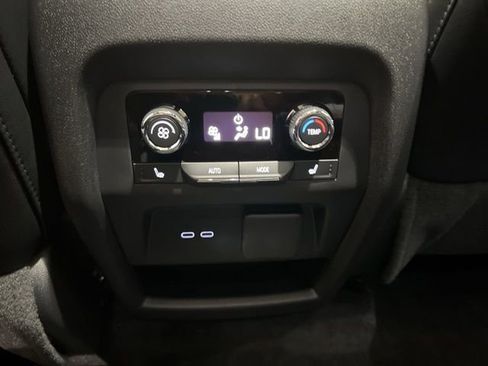 Used 2026 Chevrolet Traverse RS w/ LPO, Floor Liner Package FWD image 21
