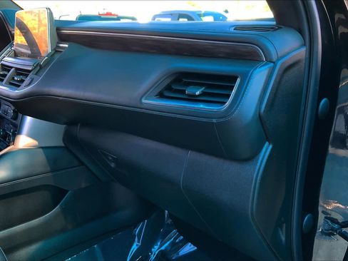 Used 2021 Chevrolet Tahoe LT image 19