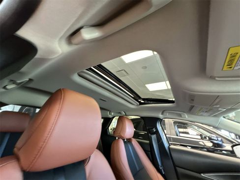 New 2025 MAZDA CX-30 Carbon image 14