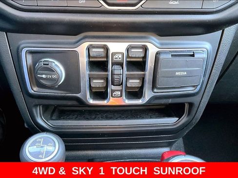 Used 2021 Jeep Wrangler Unlimited Sahara w/ Cold Weather Group image 15