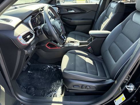 Used 2023 Chevrolet TrailBlazer RS AWD/4WD image 24