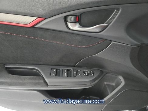 Used 2018 Honda Civic Type R image 19