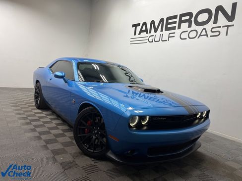 Used 2018 Dodge Challenger R/T Scat Pack image 1