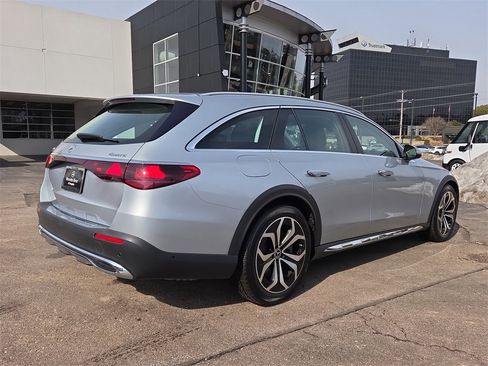 Used 2025 Mercedes-Benz E 450 4MATIC All-Terrain Wagon image 5