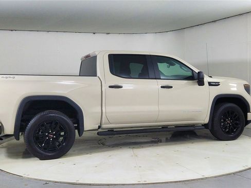 New 2026 GMC Sierra 1500 Pro w/ Graphite Edition image 7