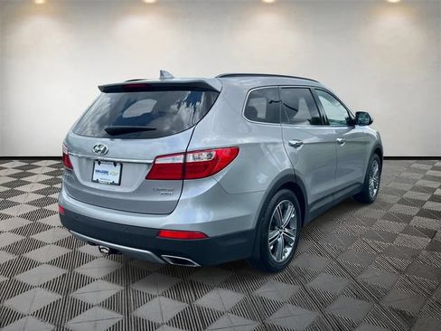 Used 2016 Hyundai Santa Fe Limited w/ Option Group 04 FWD image 6