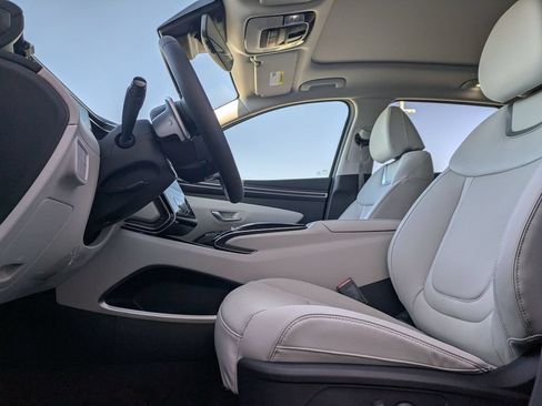 New 2024 Hyundai Tucson Limited AWD/4WD image 16