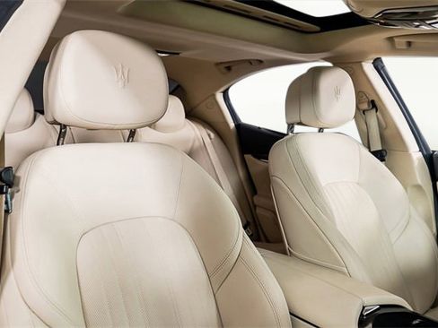 Used 2022 Maserati Ghibli Modena image 29