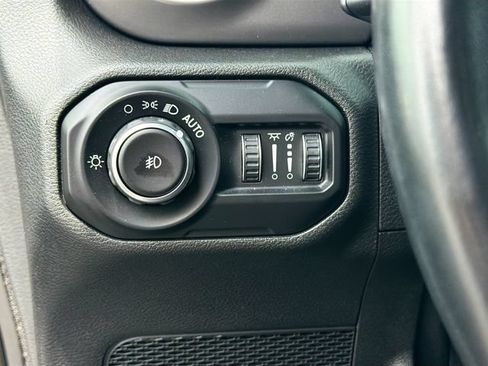 Used 2021 Jeep Wrangler Unlimited Sport AWD/4WD image 11