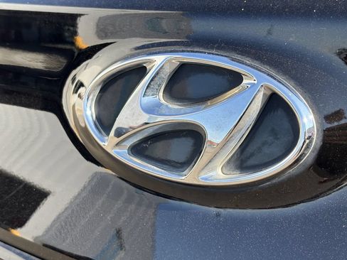 Used 2019 Hyundai Kona SEL w/ SEL Tech Package 02 AWD/4WD image 10