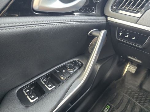 Used 2020 Kia Stinger GT-Line w/ Sun & Sound Package image 22