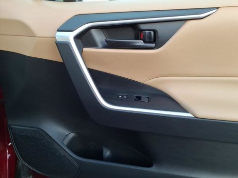 Certified 2023 Toyota RAV4 LE image 8