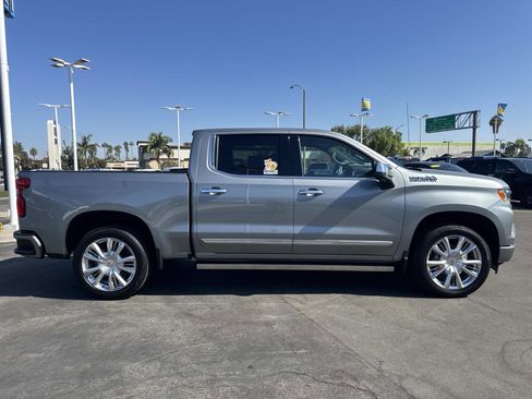 Used 2025 Chevrolet Silverado 1500 High Country w/ High Country Premium Package image 4