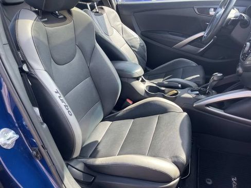 Used 2016 Hyundai Veloster Turbo w/ Option Group 04 FWD image 18