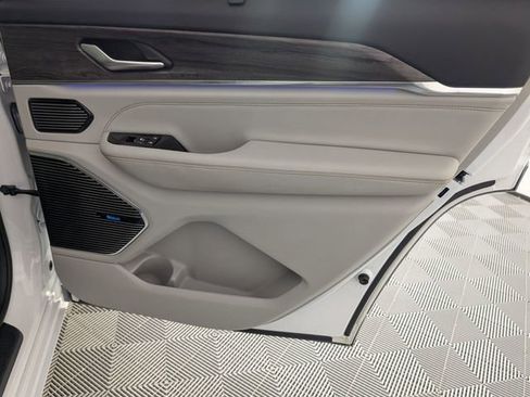 Certified 2023 Jeep Grand Cherokee L Overland w/ Advanced Protech Group III image 34