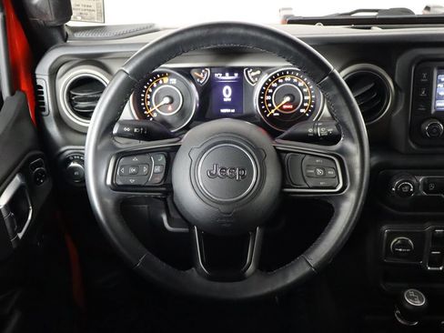 Used 2018 Jeep Wrangler Unlimited Sport S AWD/4WD image 7