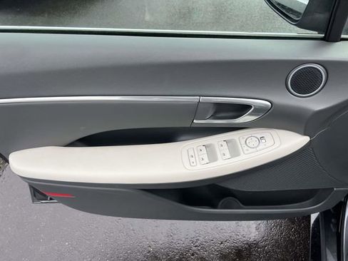 Certified 2023 Hyundai Sonata SEL w/ Convenience Package image 17