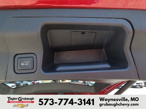 Used 2023 GMC Acadia SLE w/ Driver Convenience Package FWD image 34