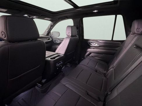 Used 2024 Chevrolet Tahoe RST w/ Luxury Package RWD image 29