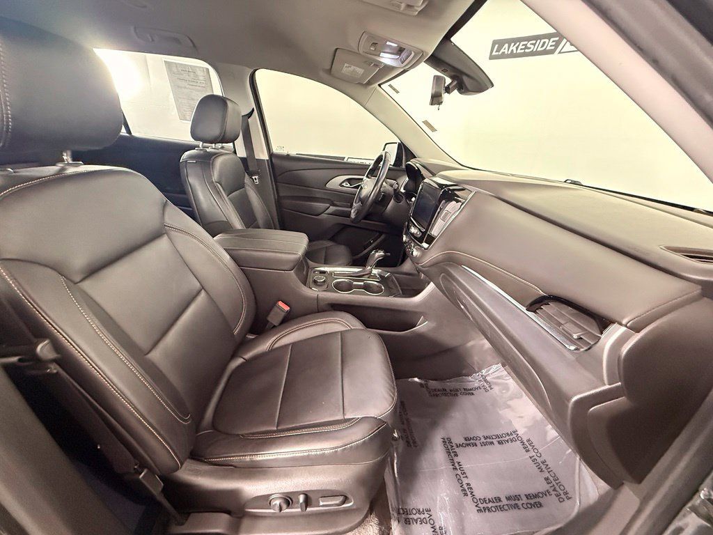 Used 2019 Chevrolet Traverse RS w/ LPO, Floor Liner Package FWD image 23