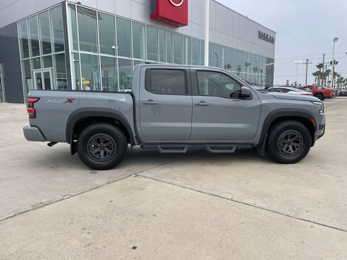 Certified 2025 Nissan Frontier Pro-X RWD image 2