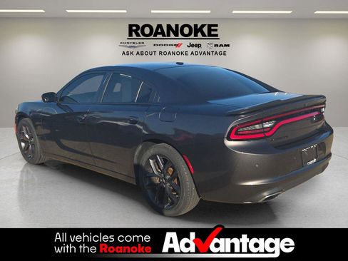 Used 2019 Dodge Charger SXT image 30