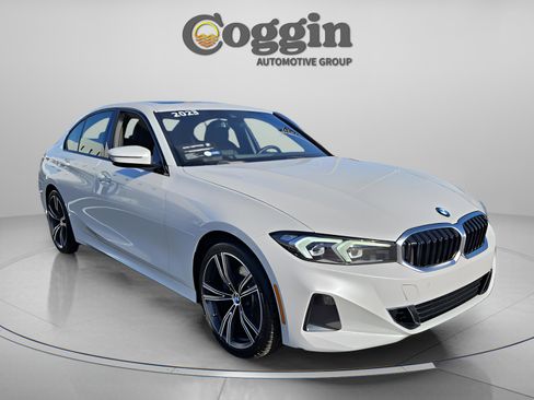 Certified 2023 BMW 330i Sedan w/ Driving Assistance Package image 6