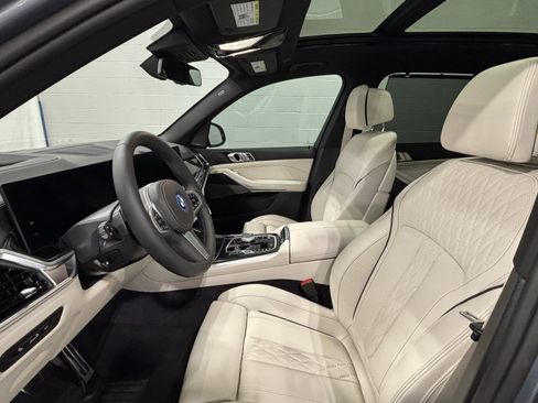 New 2026 BMW X5 xDrive50e w/ Executive Package AWD/4WD image 12