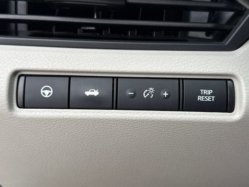 Used 2022 Nissan Altima 2.5 SL FWD image 32