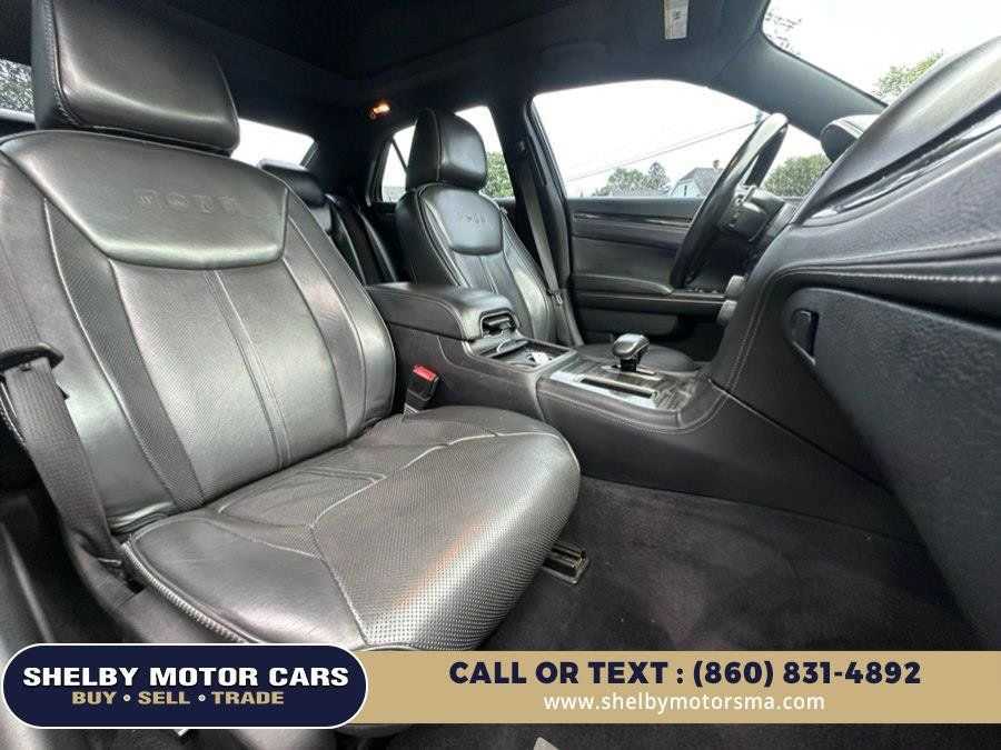 Used 2014 Chrysler 300 C AWD/4WD image 15