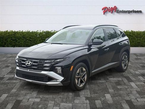 Used 2025 Hyundai Tucson SEL FWD image 4