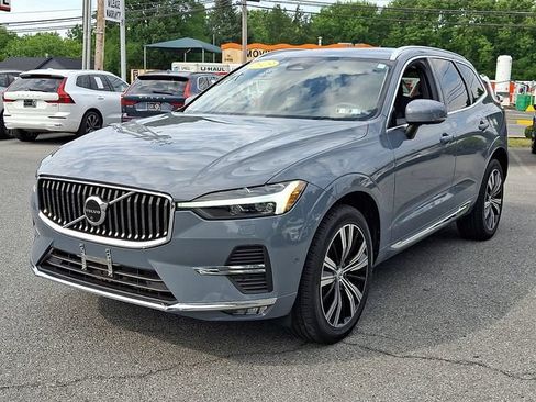 Certified 2023 Volvo XC60 B5 Plus w/ Climate Package AWD/4WD image 3