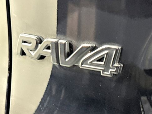Used 2024 Toyota RAV4 AWD Hybrid image 9