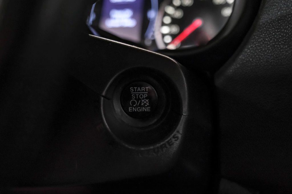 Used 2017 Jeep Renegade Latitude w/ Cold Weather Group AWD/4WD image 20