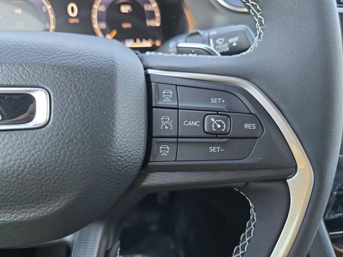 New 2025 Jeep Grand Cherokee Laredo X image 23