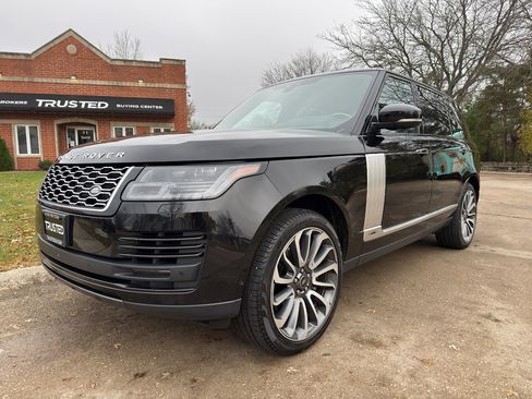 Used 2018 Land Rover Range Rover Long Wheelbase Autobiography image 2