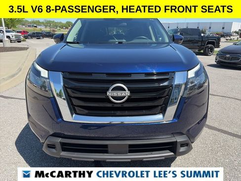 Used 2025 Nissan Pathfinder SV FWD image 3