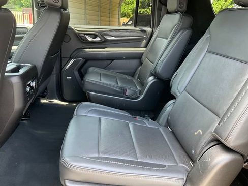 Used 2021 GMC Yukon XL Denali RWD image 17